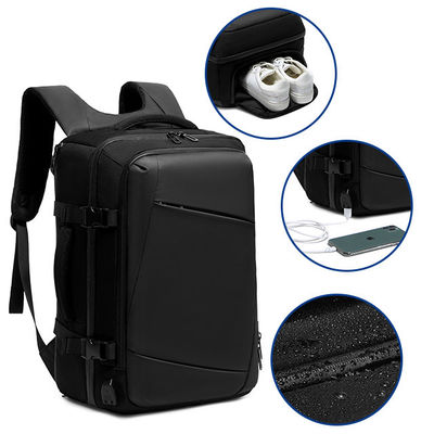 USBが付いている拡張できるラップトップのバックパックの防水多機能32L 15.6